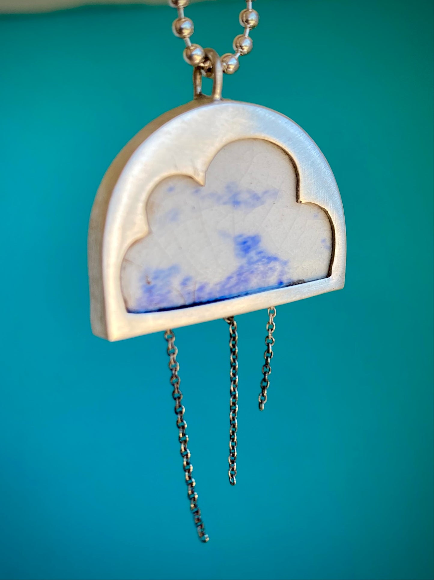 Cloud pendant