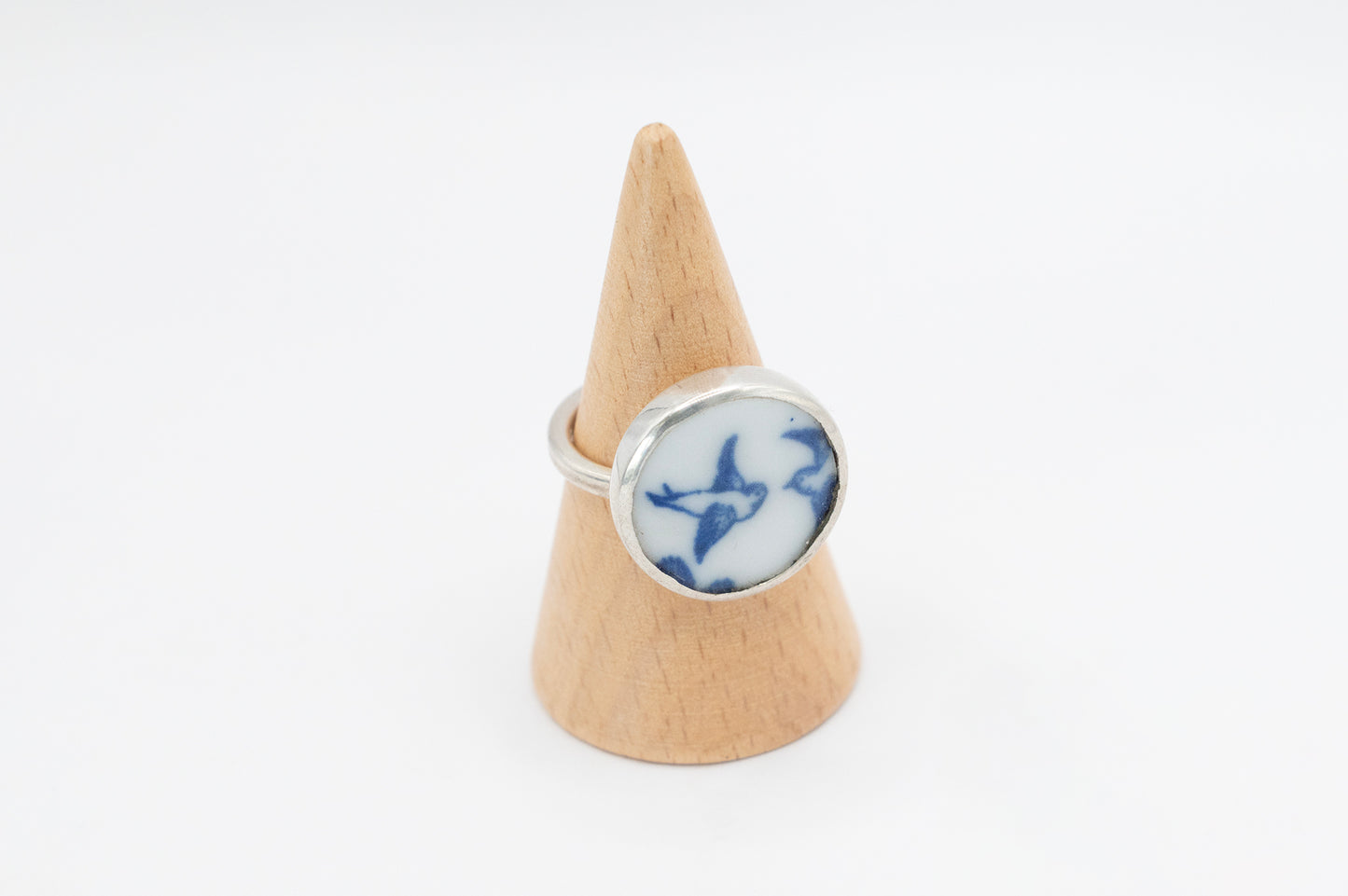 Ring made with antique ceramic from the willow pattern plate
