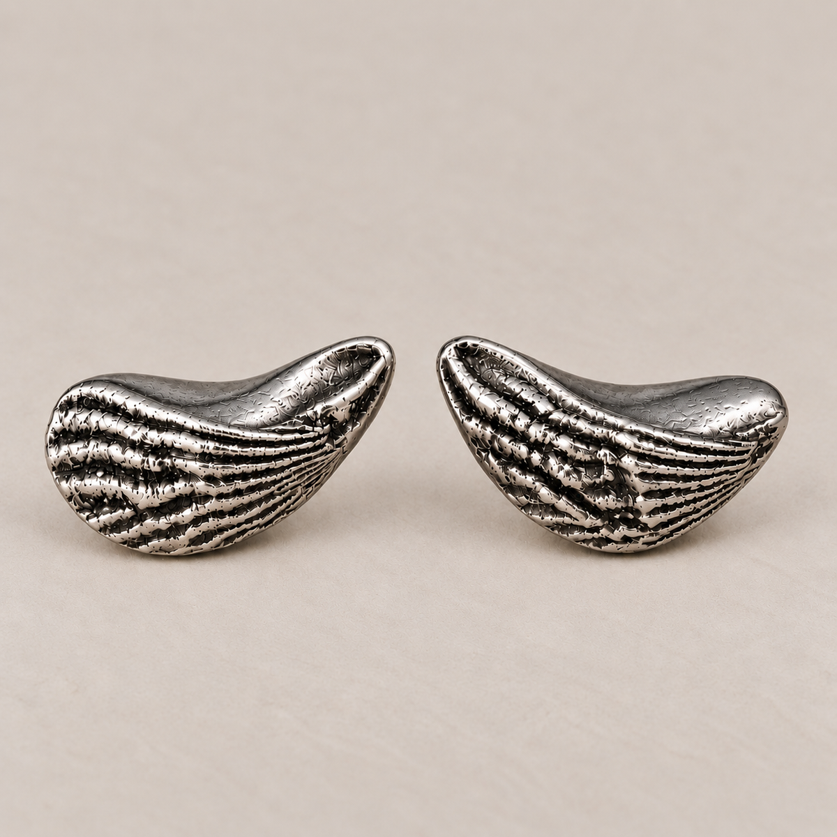 Mussel shell studs