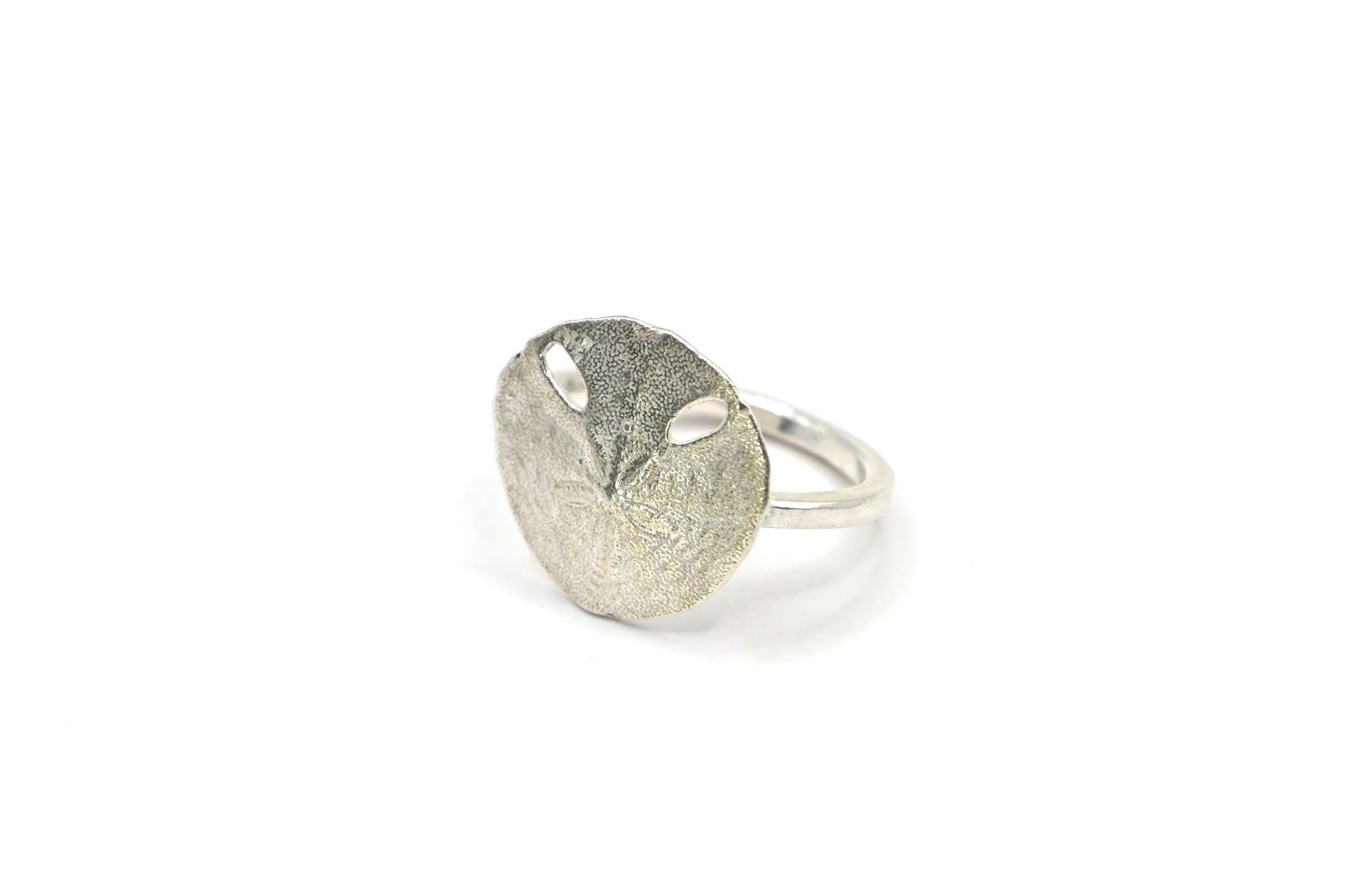 Pansy shell ring in sterling silver