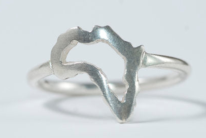 Africa Silhouette Ring - Elegant Silver