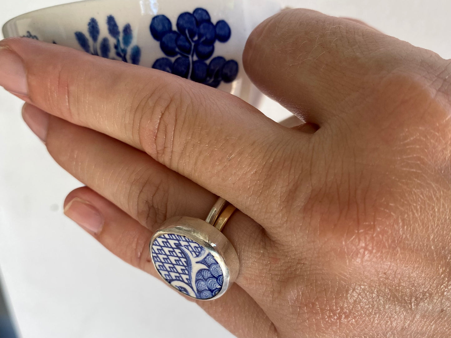 Willow pattern ceramic and silver Ring