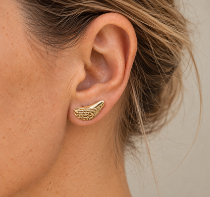 Mussel shell studs