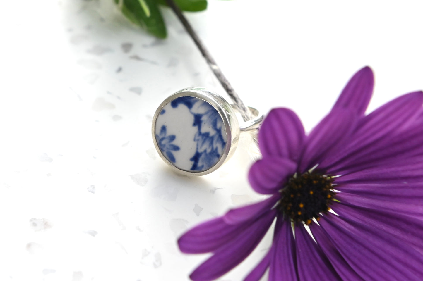 Blue and white broken China ring set in silver