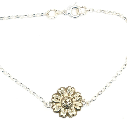Daisy flower bracelet