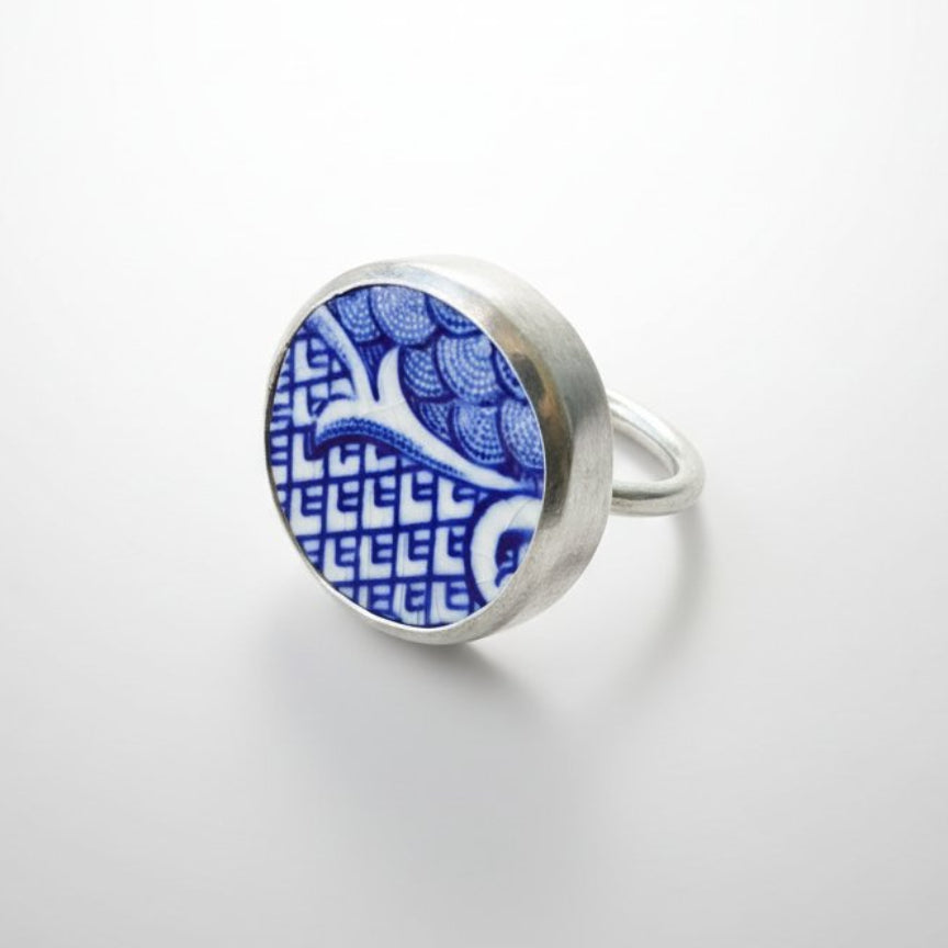 Willow Pattern Ceramic and Silver Ring - angled side view sterling silver band