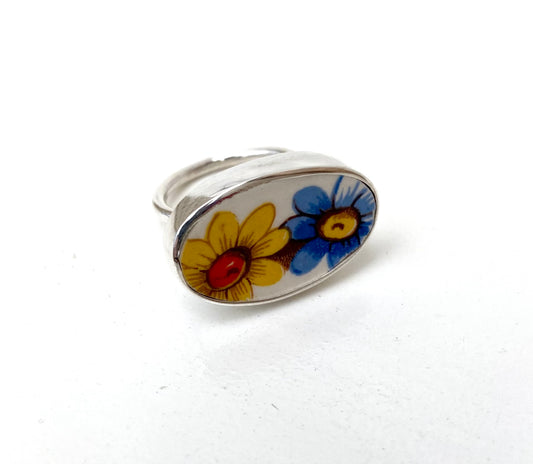 Raised Ceramic and silver ring